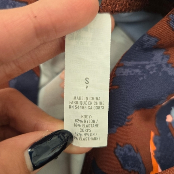 aerie leggings size small. Good preowned condition. - Picture 8 of 9